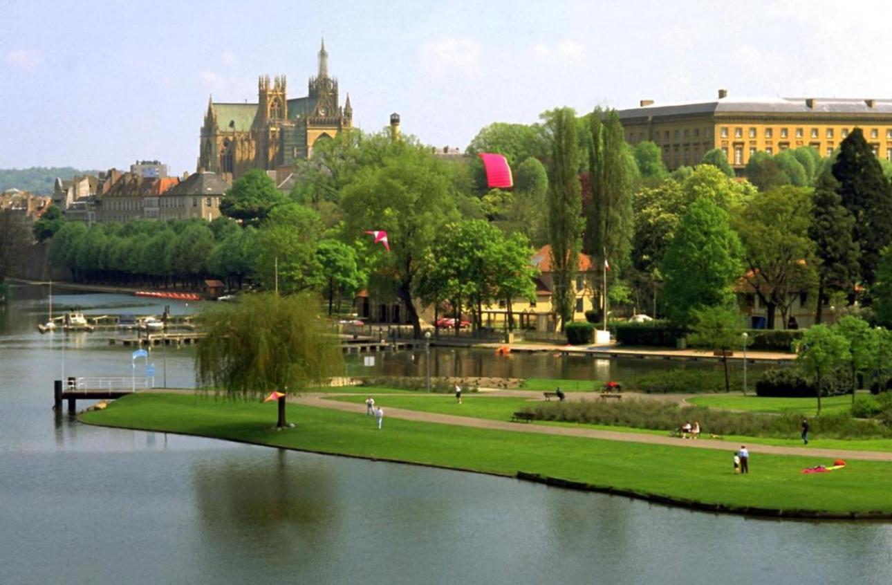 Serenity Bed Palace 2 Metz Gare Εξωτερικό φωτογραφία